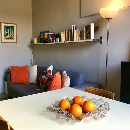Sunny Top Floor In San Frediano Флоренция Екстериор снимка