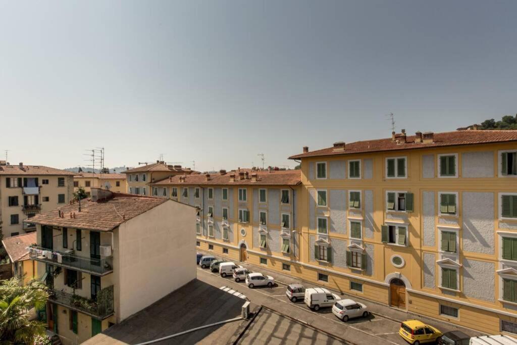 Sunny Top Floor In San Frediano Флоренция Екстериор снимка